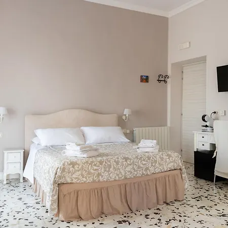 فندق مبيت وإفطار Agora Mura Greche 4*