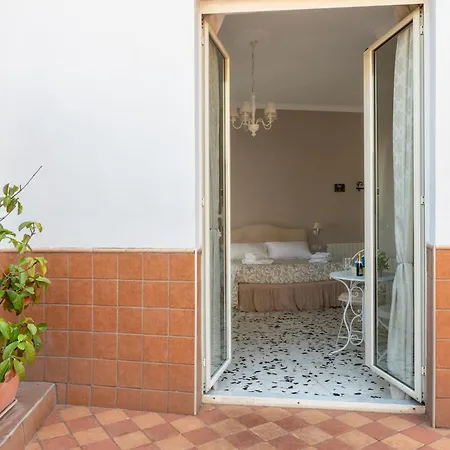 Bed & Breakfast Agora Mura Greche 4*