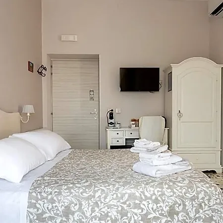 Agora Mura Greche 4*