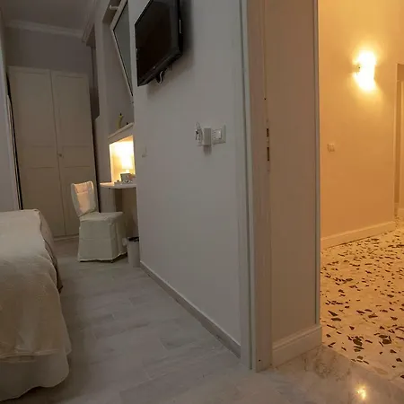 Agora Mura Greche 4*