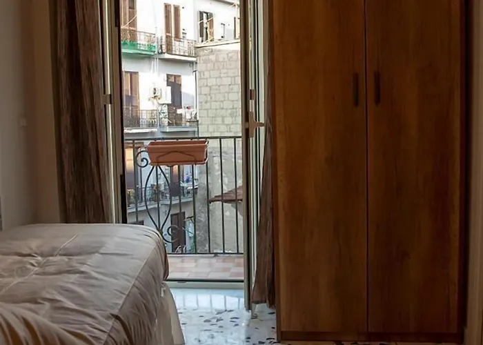 Agora Mura Greche 4*